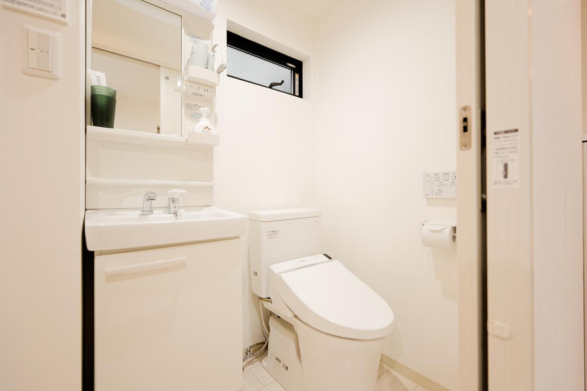 Calm Riverside Inn Close To Ikebukuro Токио Экстерьер фото